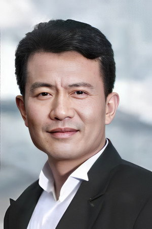 Li Qiang portrait
