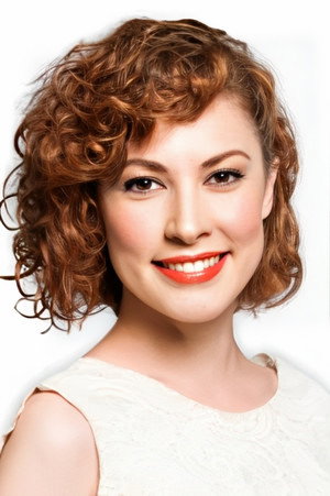 Açelya Topaloğlu portrait