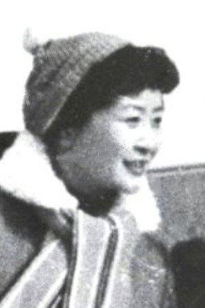 L. Tuyaa portrait