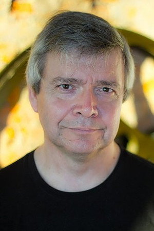 Julian Nicholson portrait