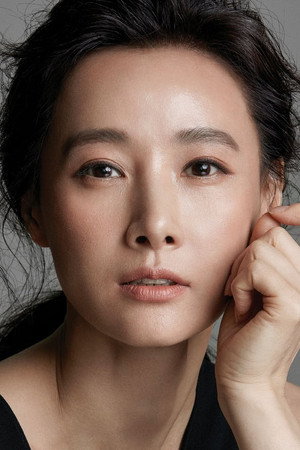 Do Ji-won portrait