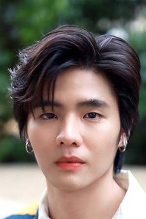 Piyawat Phongkanittanon portrait