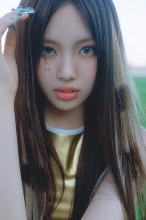Hyein portrait