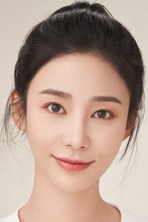 Yue Jiayi portrait