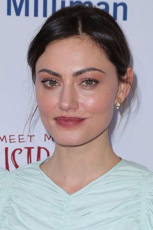 Phoebe Tonkin portrait