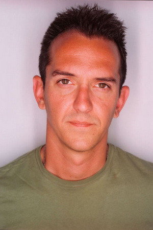Sean Huze portrait