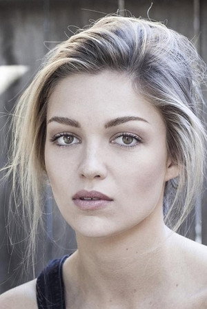 Lili Simmons portrait