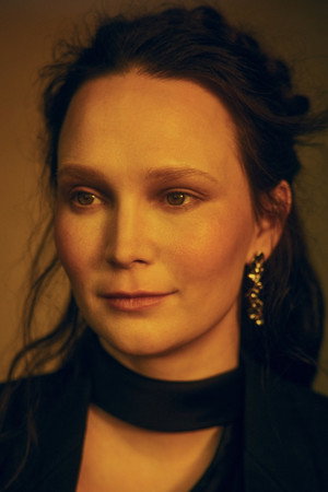 Zoë Më portrait