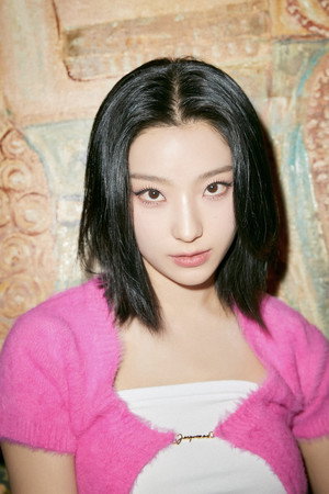 Lee Sae-rom portrait
