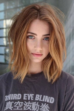 Emily Rudd portrait
