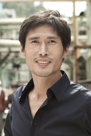 Jung Doo-hong portrait