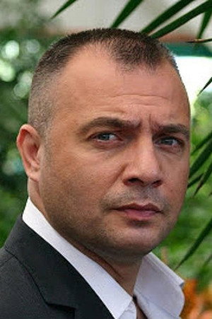 Oktay Kaynarca portrait