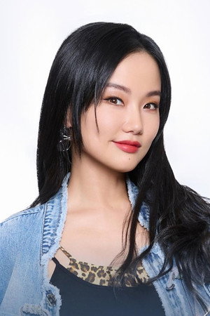 Isabelle Huang portrait