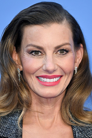 Faith Hill portrait