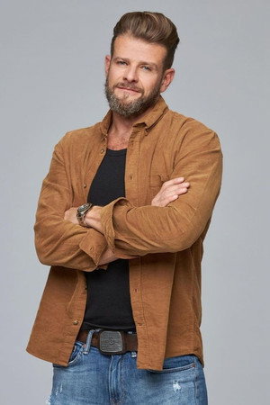 Iván Kamarás portrait