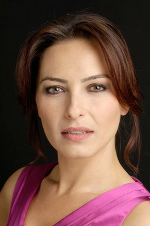 Ayça Bingöl portrait