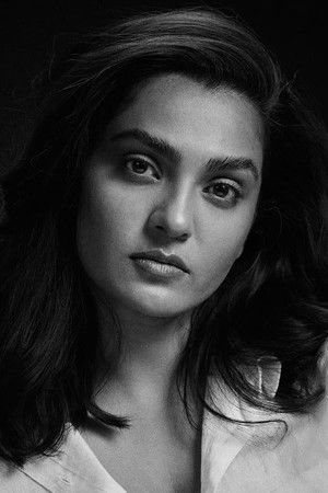 Parvathy Thiruvothu portrait