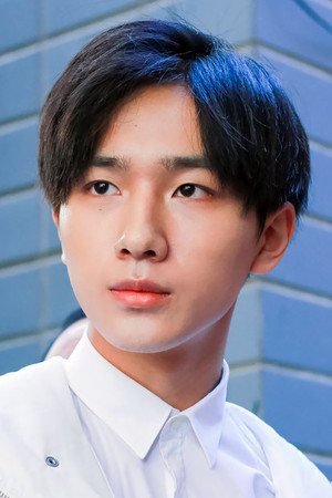 Li Hongyi portrait