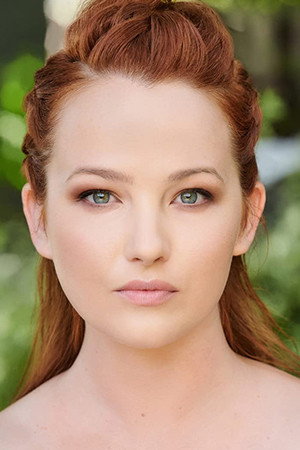 Ashlyn Madden portrait