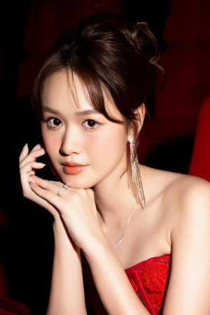 Anh Phạm portrait