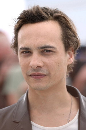 Frank Dillane portrait