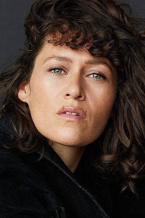 Lara Kramer portrait