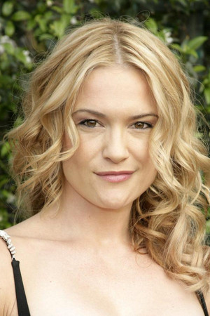 Victoria Pratt portrait