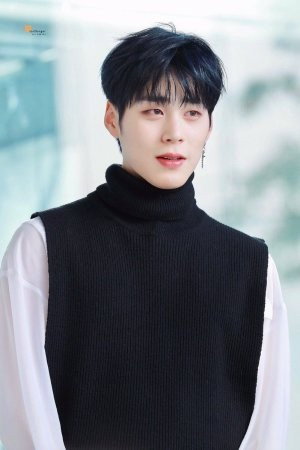 Lee Dong-won portrait