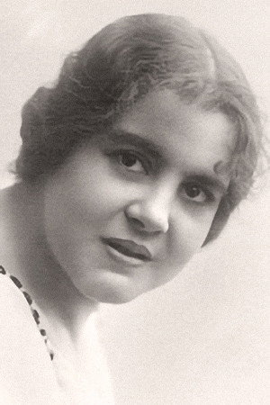 Cremilda de Oliveira portrait