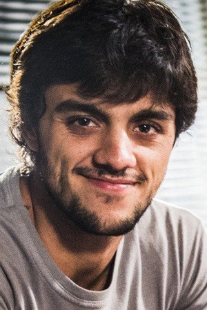 Felipe Simas portrait