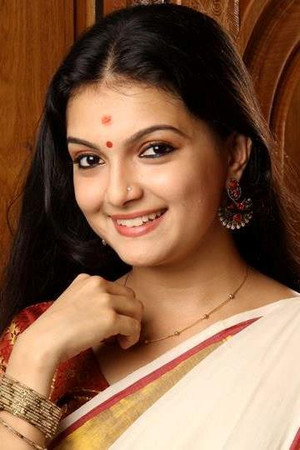 Saranya Mohan portrait