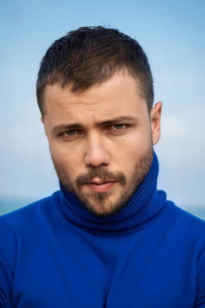 Tolga Sarıtaş portrait