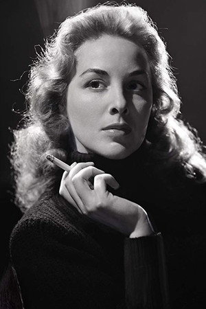 Elisa Galvé portrait