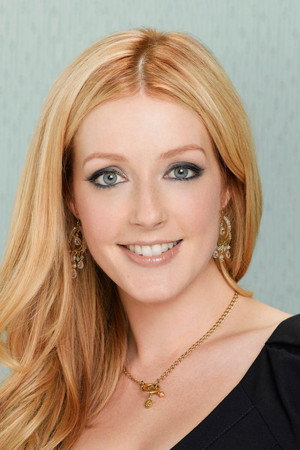 Jennifer Finnigan portrait
