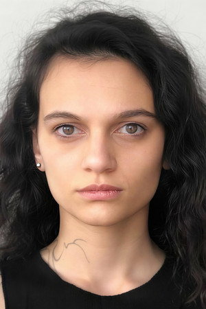 Büşra Albayrak portrait