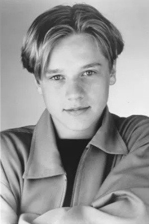 Devon Sawa portrait