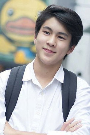 Ratanaumnuayshai Boonyakorn portrait