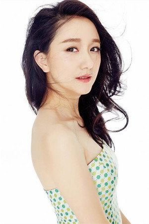 Li Qian portrait