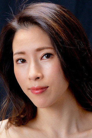 Waka Ninomiya portrait