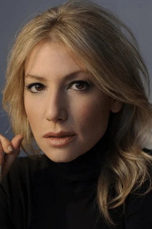 Ari Graynor portrait
