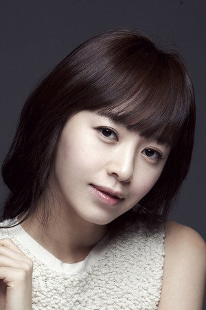 Kang Sung-yeon portrait