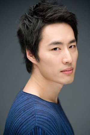 Kang Woo-je portrait
