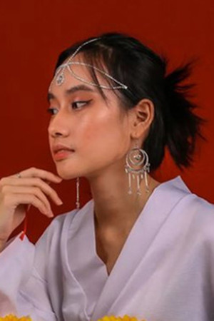 Angela Sunaryo portrait