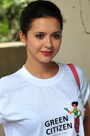 Isha Sharvani portrait