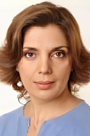 Hülya Karakaş portrait
