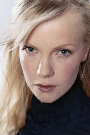 Laura Harris portrait
