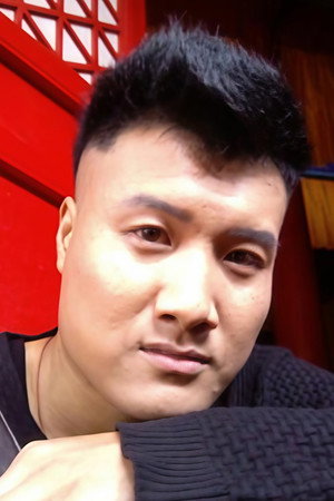 Luo Datao portrait