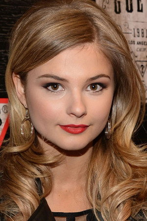 Stefanie Scott portrait