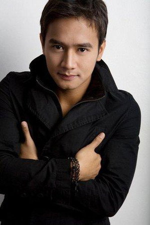 JM de Guzman portrait