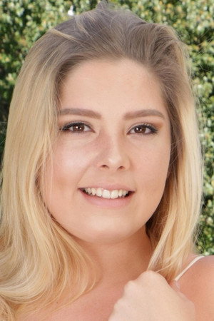 Aubrey Nicole portrait